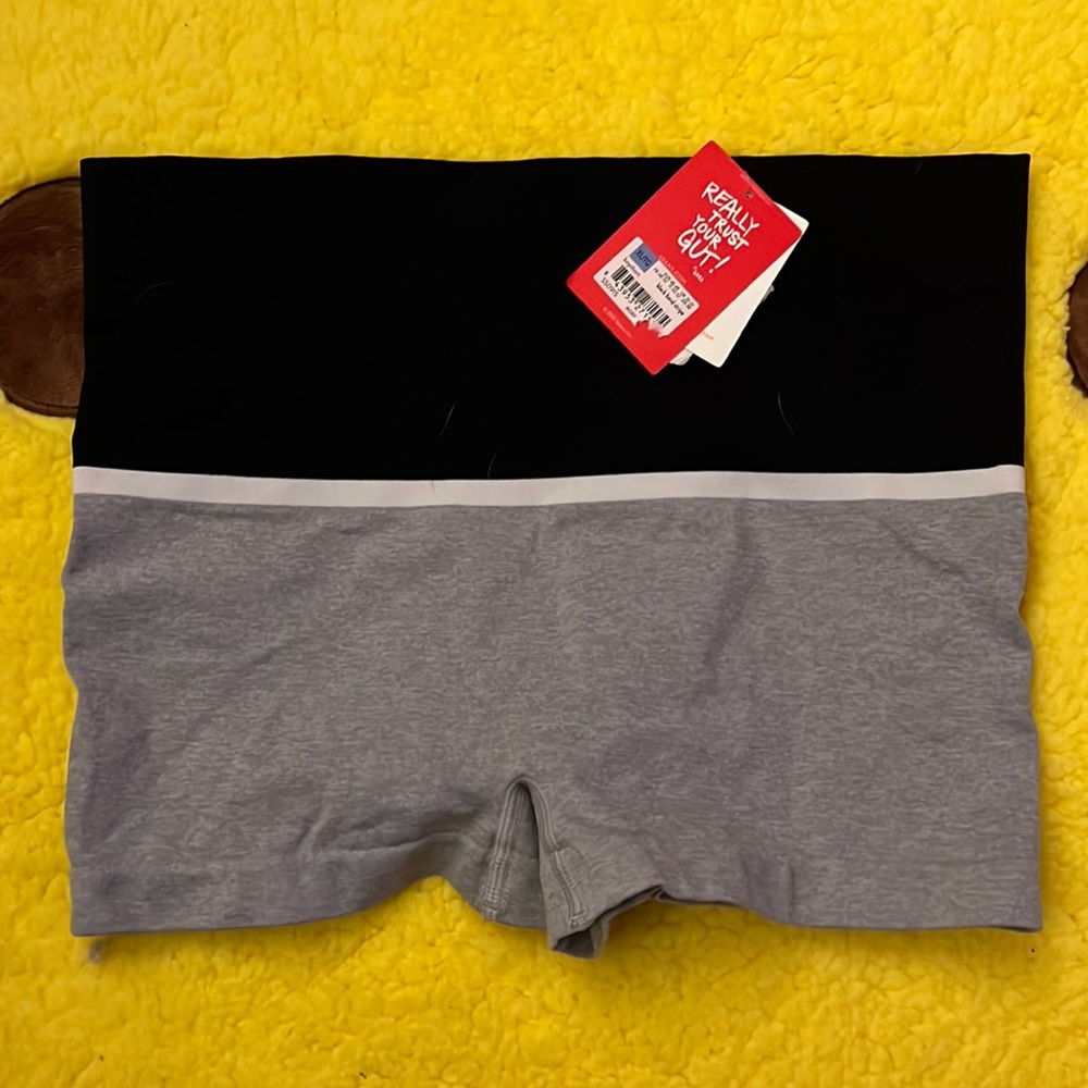 Spanx black band boy short